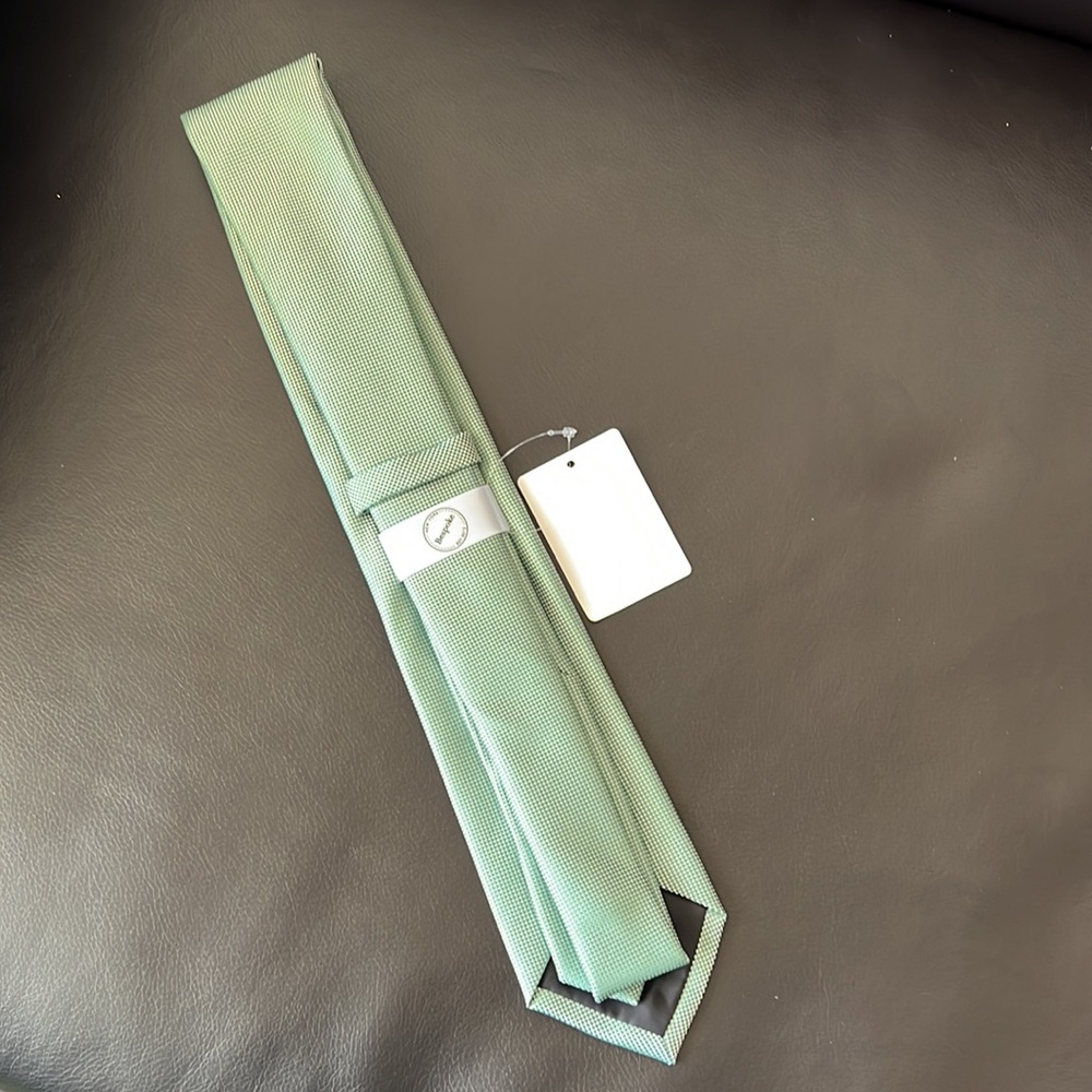 Green Tie NWT - Picture 3 of 4